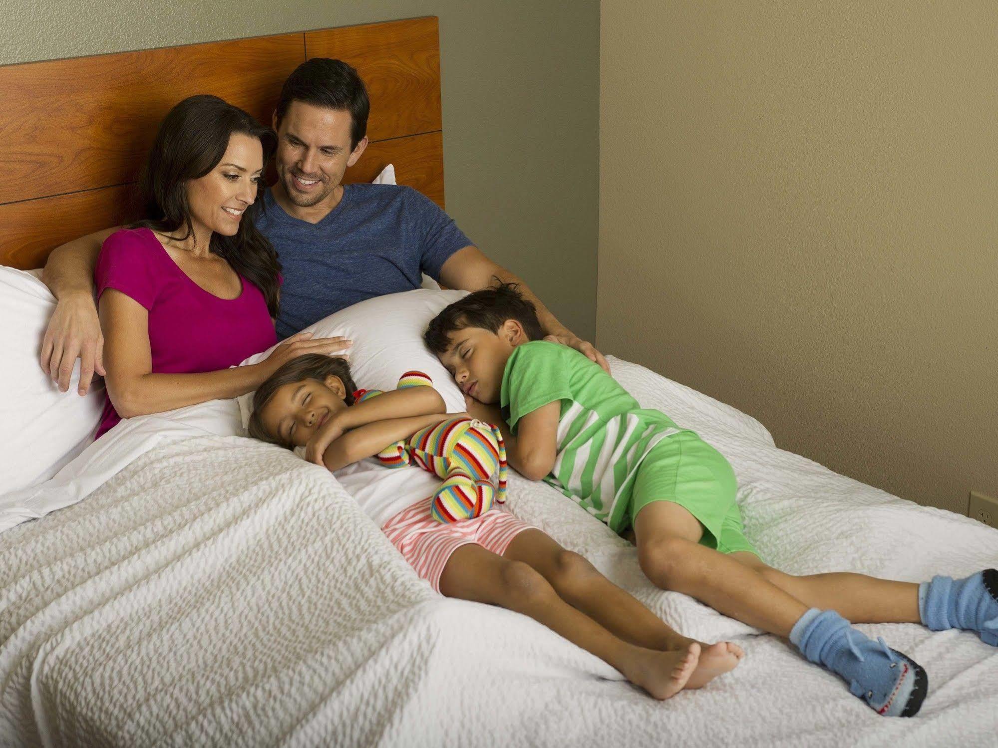 Woodspring Suites Frederick I-70 Zewnętrze zdjęcie